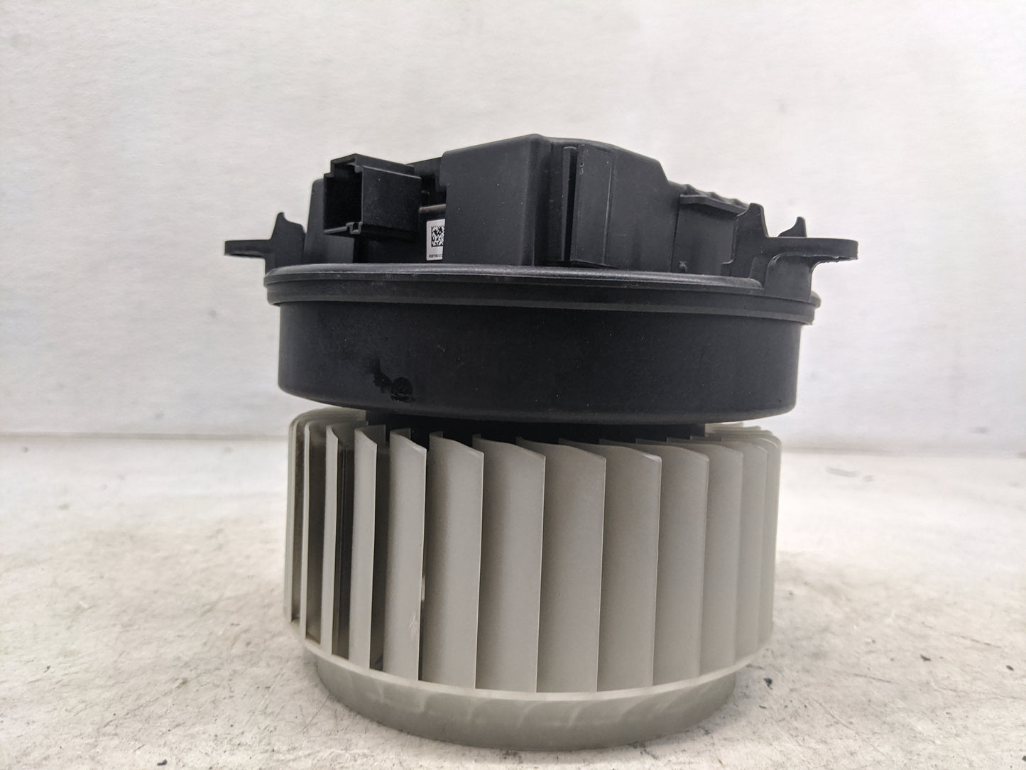 2012-2018 Audi A7 Heater AC Blower Motor P/N:A62240-111 4H1820021B Fits Fits 2011 2012 2013 2014 2015 2016 2017 2018 OEM Use