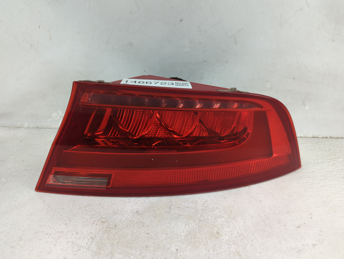 2013 Audi A7 Tail Light Assembly Passenger Right OEM P/N:4G8945096A 4G8.945.096A Fits OEM Used Auto Parts - Oemusedautoparts