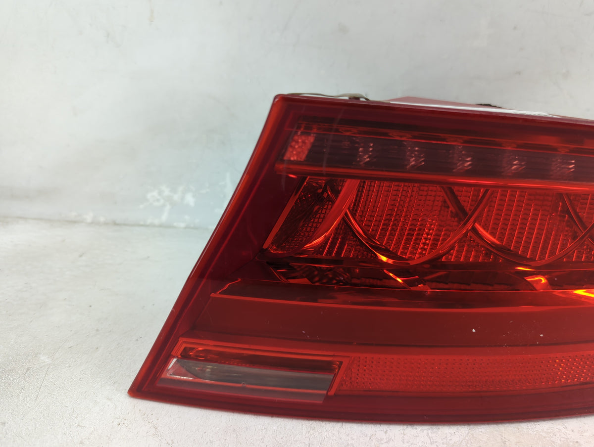 2013 Audi A7 Tail Light Assembly Passenger Right OEM P/N:4G8945096A 4G8.945.096A Fits OEM Used Auto Parts - Oemusedautoparts