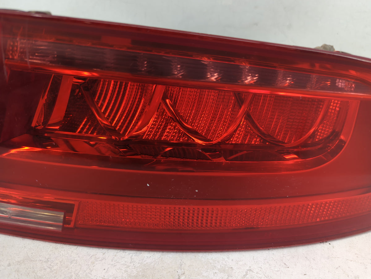 2013 Audi A7 Tail Light Assembly Passenger Right OEM P/N:4G8945096A 4G8.945.096A Fits OEM Used Auto Parts - Oemusedautoparts