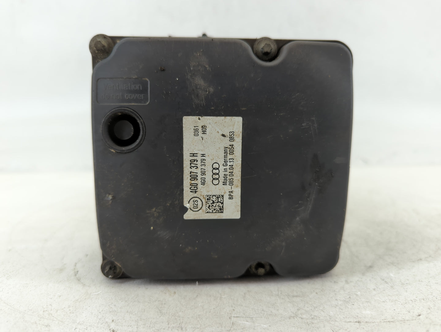 2012-2014 Audi A7 ABS Pump Control Module Replacement P/N:4G0 907 379 H Fits Fits 2012 2013 2014 2015 OEM Used Auto Parts - 