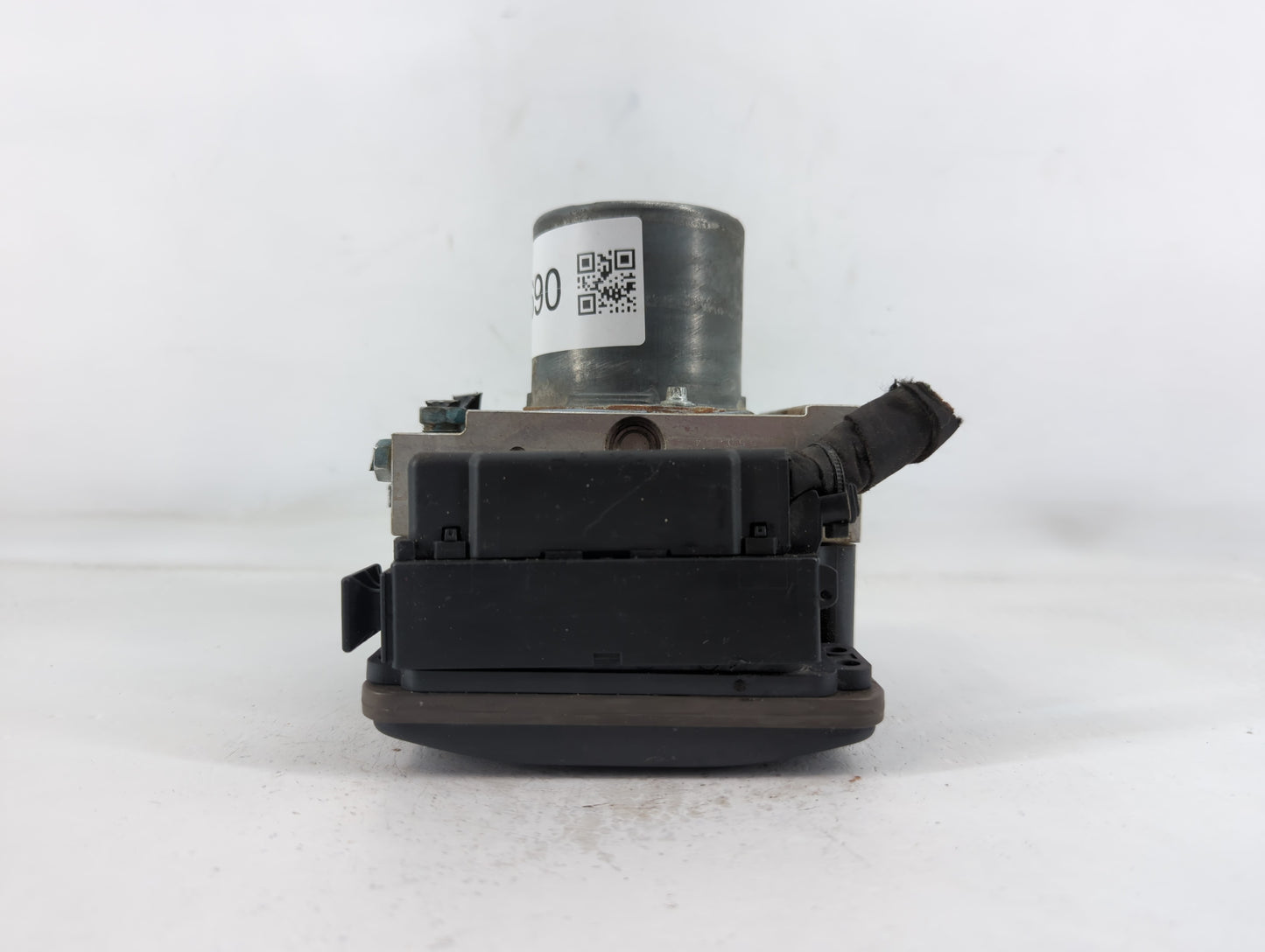 2012-2014 Audi A7 ABS Pump Control Module Replacement P/N:4G0 907 379 H Fits Fits 2012 2013 2014 2015 OEM Used Auto Parts - 