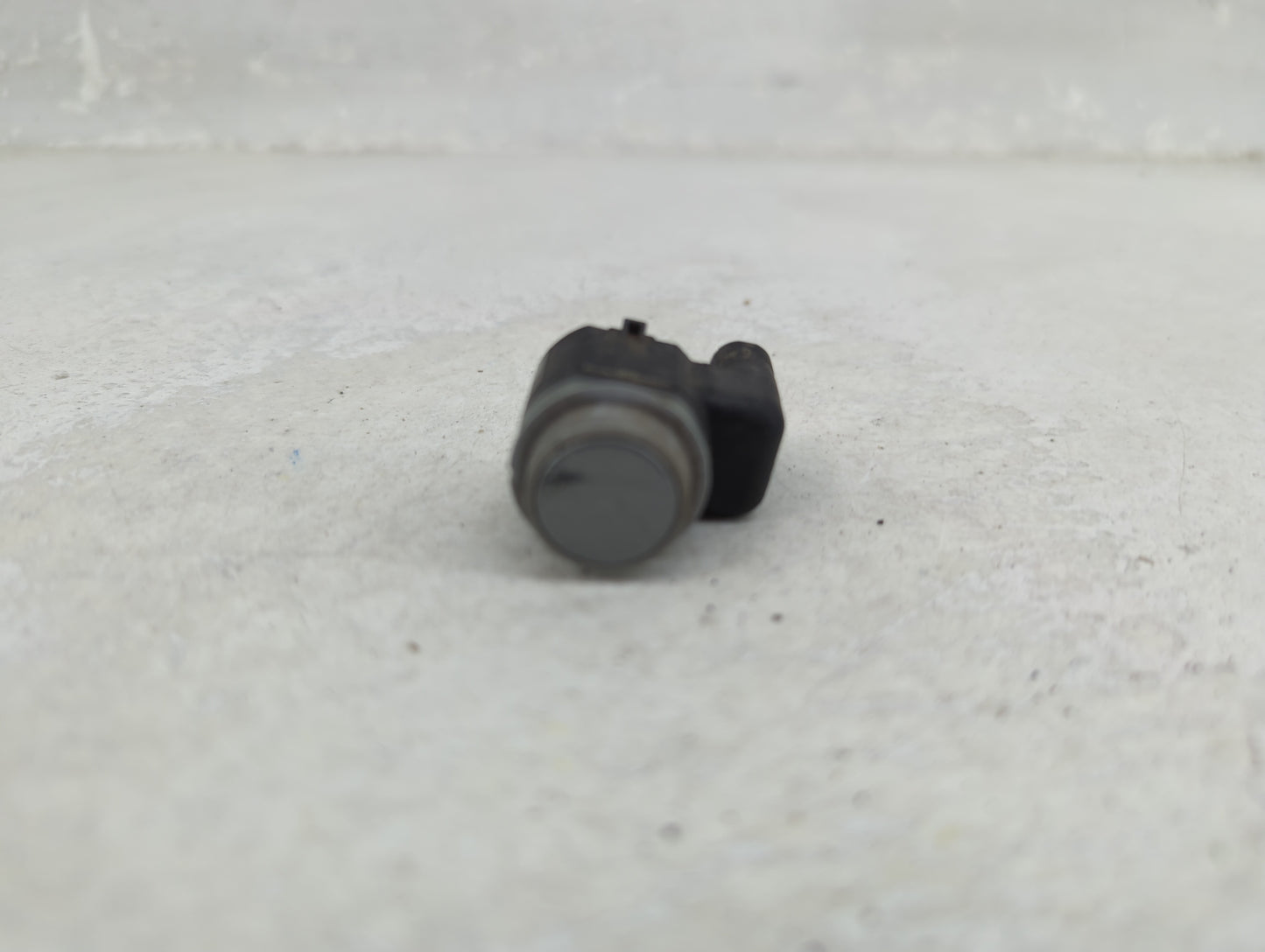 2013 Audi A8 Front Park Assist Sensor Black 1457201 - Oemusedautoparts1.com
