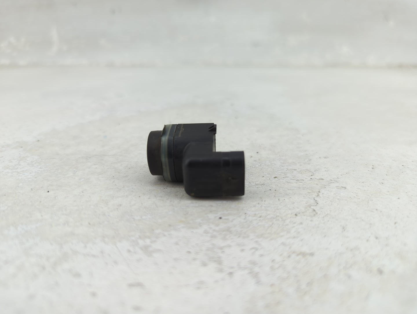 2013 Audi A8 Front Park Assist Sensor Black 1457203 - Oemusedautoparts1.com