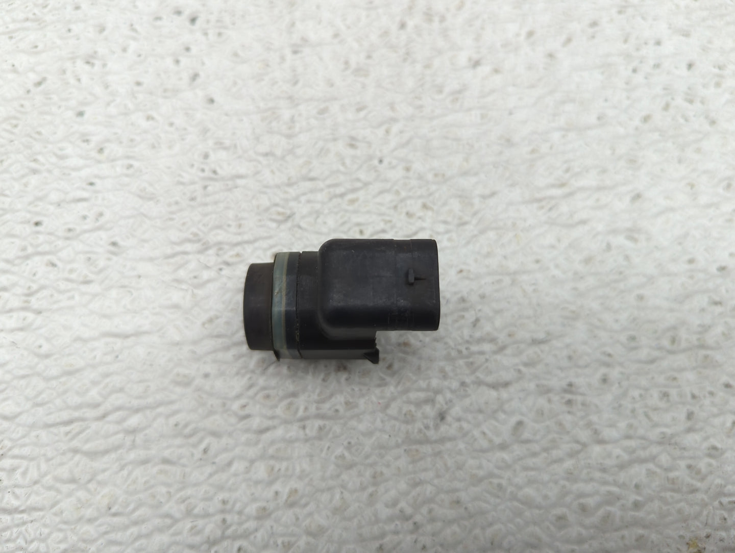 2013 Audi A8 Front Park Assist Sensor Black - Oemusedautoparts1.com