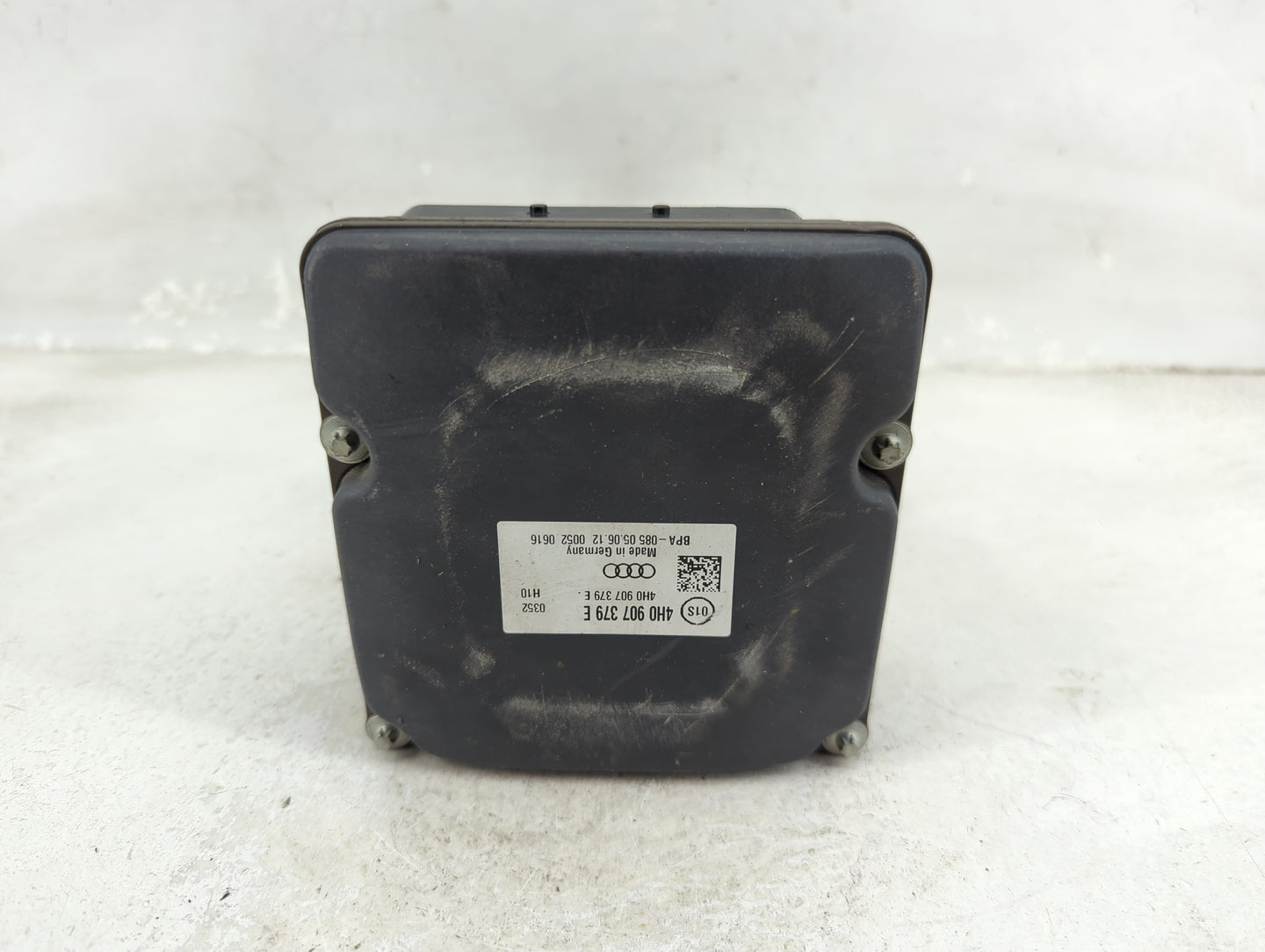 2013-2014 Audi A8 ABS Pump Control Module Replacement P/N:4H0907379E 0265250433, 0265235903 Fits Fits 2013 2014 OEM Used Aut