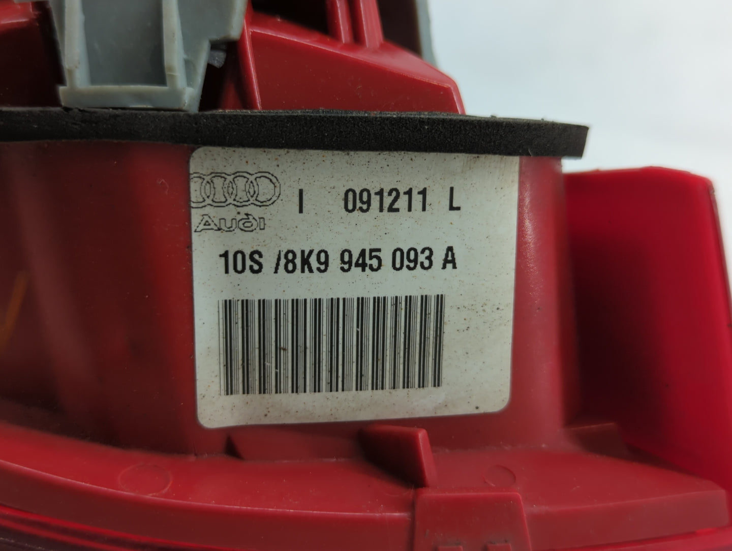 2013-2014 Audi Allroad Tail Light Assembly Driver Left OEM P/N:8K9 945 093 A Fits Fits 2009 2010 2011 2012 2013 2014 OEM Use