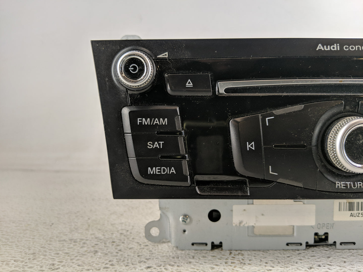 2013 Audi Allroad Quattro Radio AM FM Cd Player Receiver Replacement P/N:8R1 035 186 Q Fits Fits 2014 2015 2016 2017 OEM Use