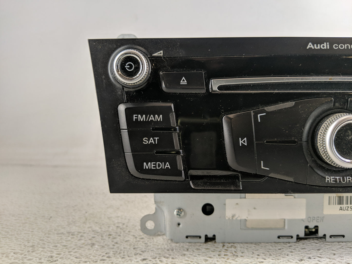 2013 Audi Allroad Quattro Radio AM FM Cd Player Receiver Replacement P/N:8R1 035 186 Q Fits Fits 2014 2015 2016 2017 OEM Use