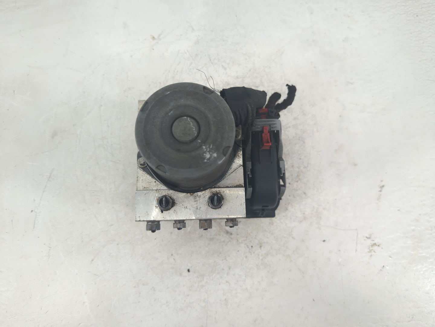 2013 Audi Allroad Quattro ABS Pump Control Module Replacement Fits OEM Used Auto Parts - Oemusedautoparts1.com