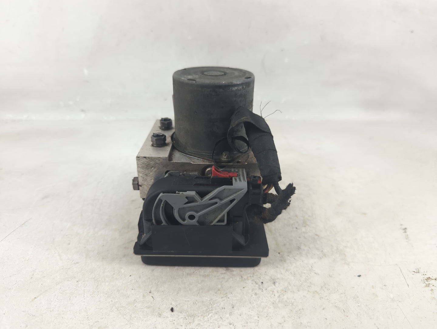 2013 Audi Allroad Quattro ABS Pump Control Module Replacement Fits OEM Used Auto Parts - Oemusedautoparts1.com