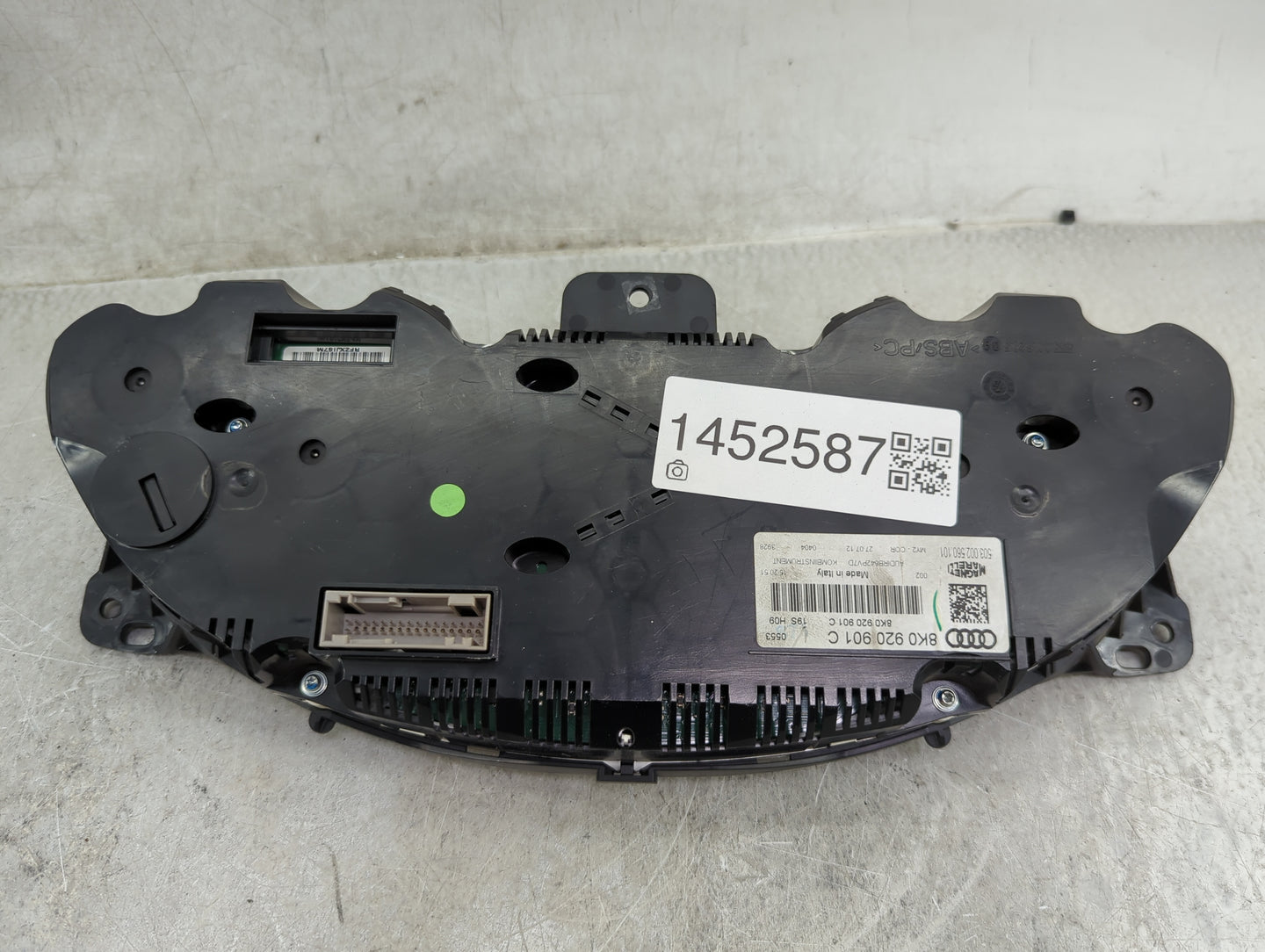 2013 Audi Allroad Quattro Instrument Cluster Speedometer Gauges P/N:8K0 920 901 C Miles: Fits Fits 2014 2015 2016 OEM Used A