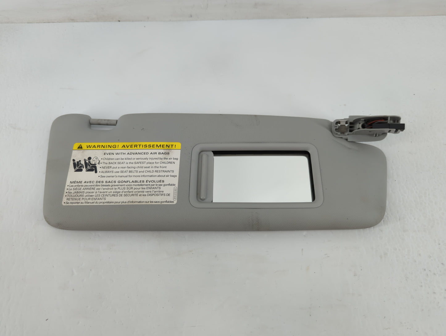 2013 Audi Allroad Quattro Sun Visor Shade Replacement Passenger Right Mirror Fits Fits 2014 2015 2016 OEM Used Auto Parts - 