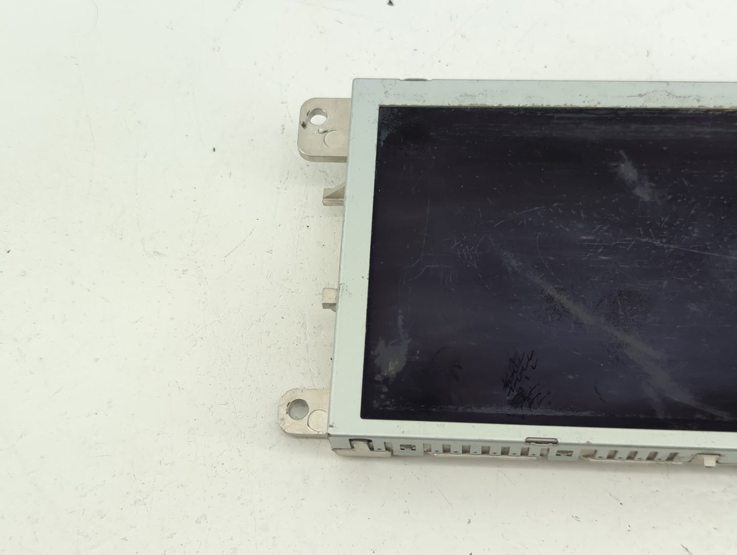 2013-2017 Audi Q5 Information Display Screen - Oemusedautoparts1.com
