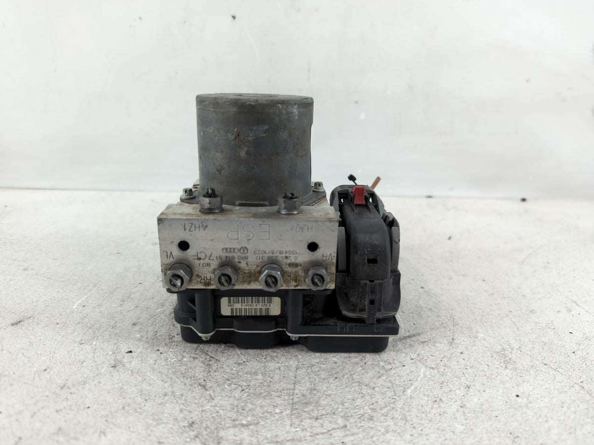 2013 Audi Q5 Anti-Lock Brake ABS Pump Module Actuator OEM P/N:8R0 907 379 AL Fits OEM Used Auto Parts - Oemusedautoparts1.co