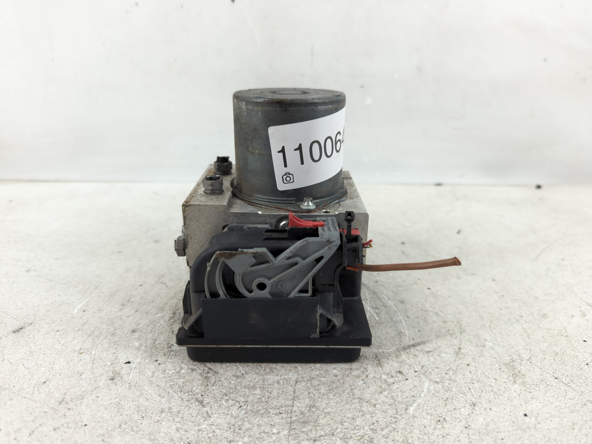 2013 Audi Q5 Anti-Lock Brake ABS Pump Module Actuator OEM P/N:8R0 907 379 AL Fits OEM Used Auto Parts - Oemusedautoparts1.co