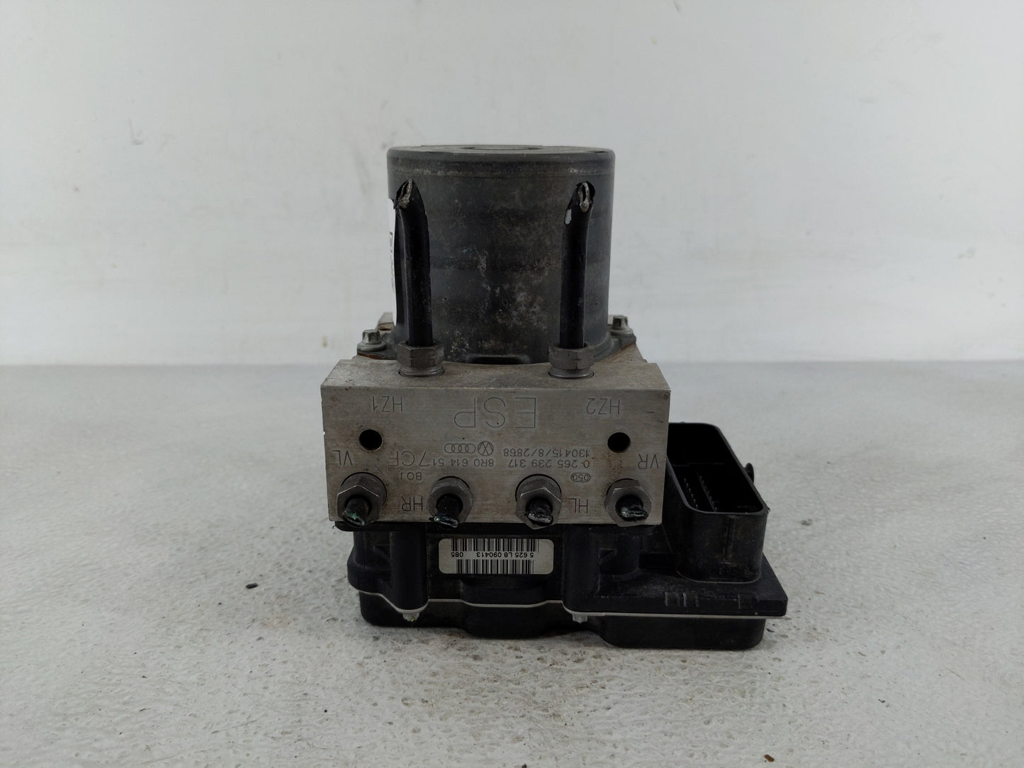 2013 Audi Q5 ABS Pump Control Module Replacement P/N:0 265 239 317 5 625 L8 090413 Fits OEM Used Auto Parts - Oemusedautopar