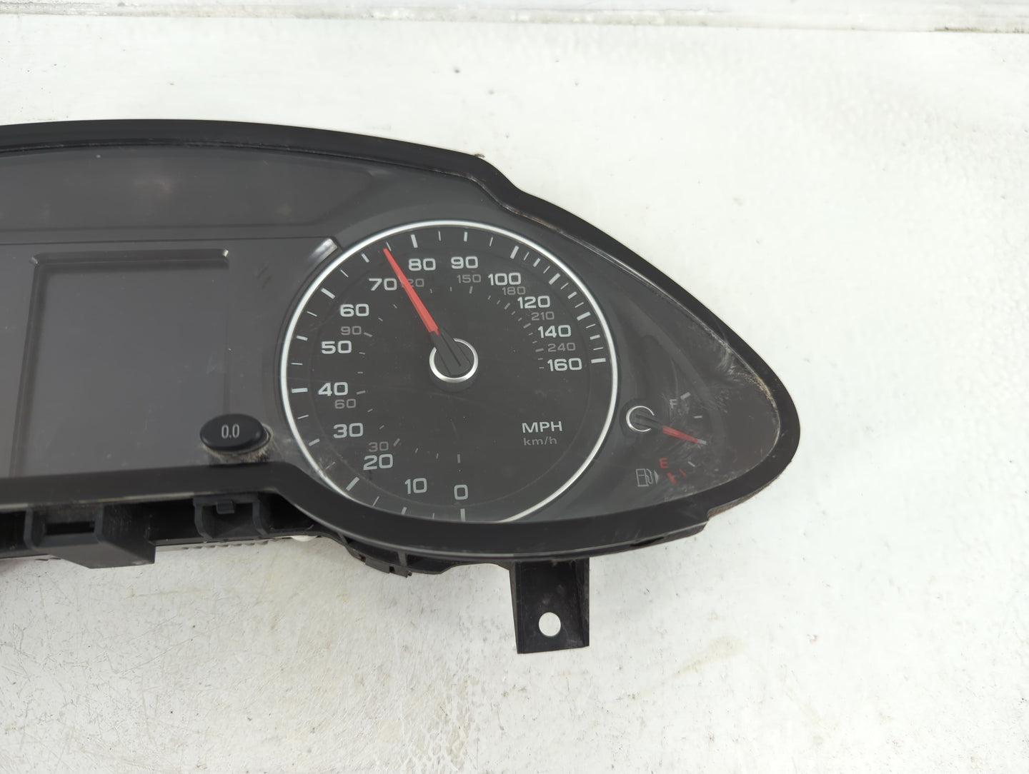 2013 Audi Q5 Instrument Cluster Speedometer Gauges P/N:8R0 920 950 G Fits OEM Used Auto Parts - Oemusedautoparts1.com