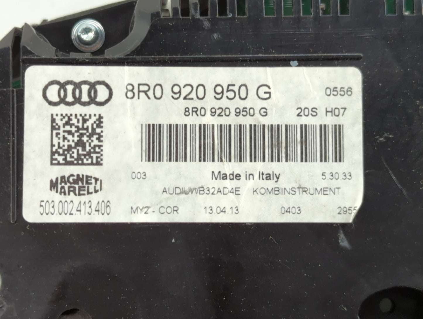 2013 Audi Q5 Instrument Cluster Speedometer Gauges P/N:8R0 920 950 G Fits OEM Used Auto Parts - Oemusedautoparts1.com