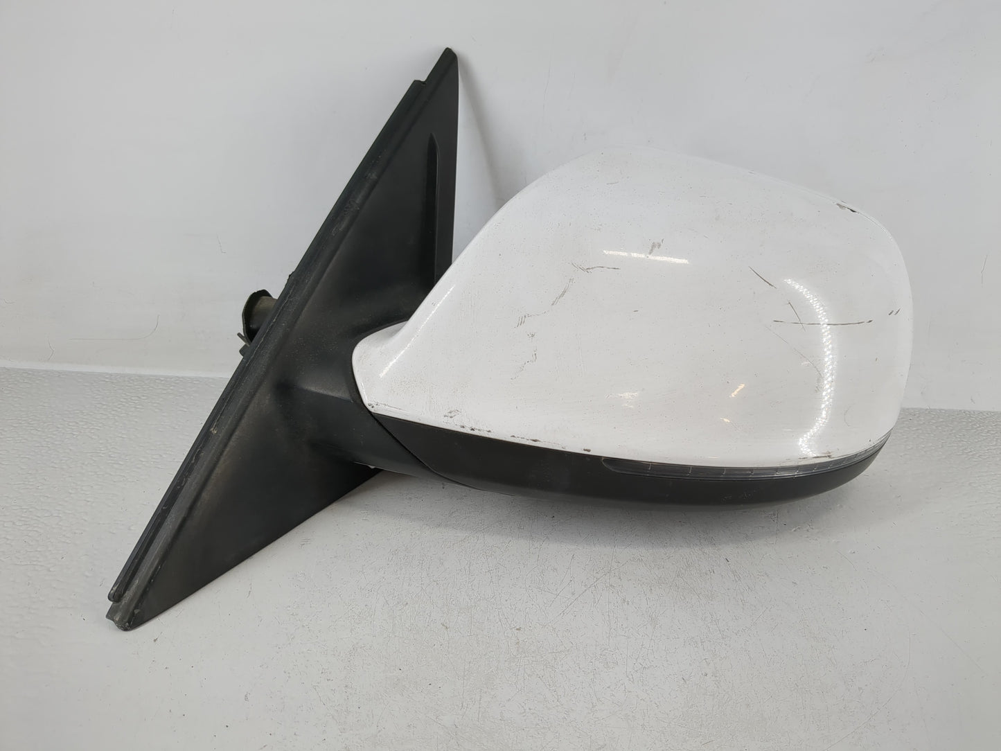 2009-2014 Audi Q5 Driver Side View Mirror - Left Door Mirror OEM Used - Oemusedautoparts1.com