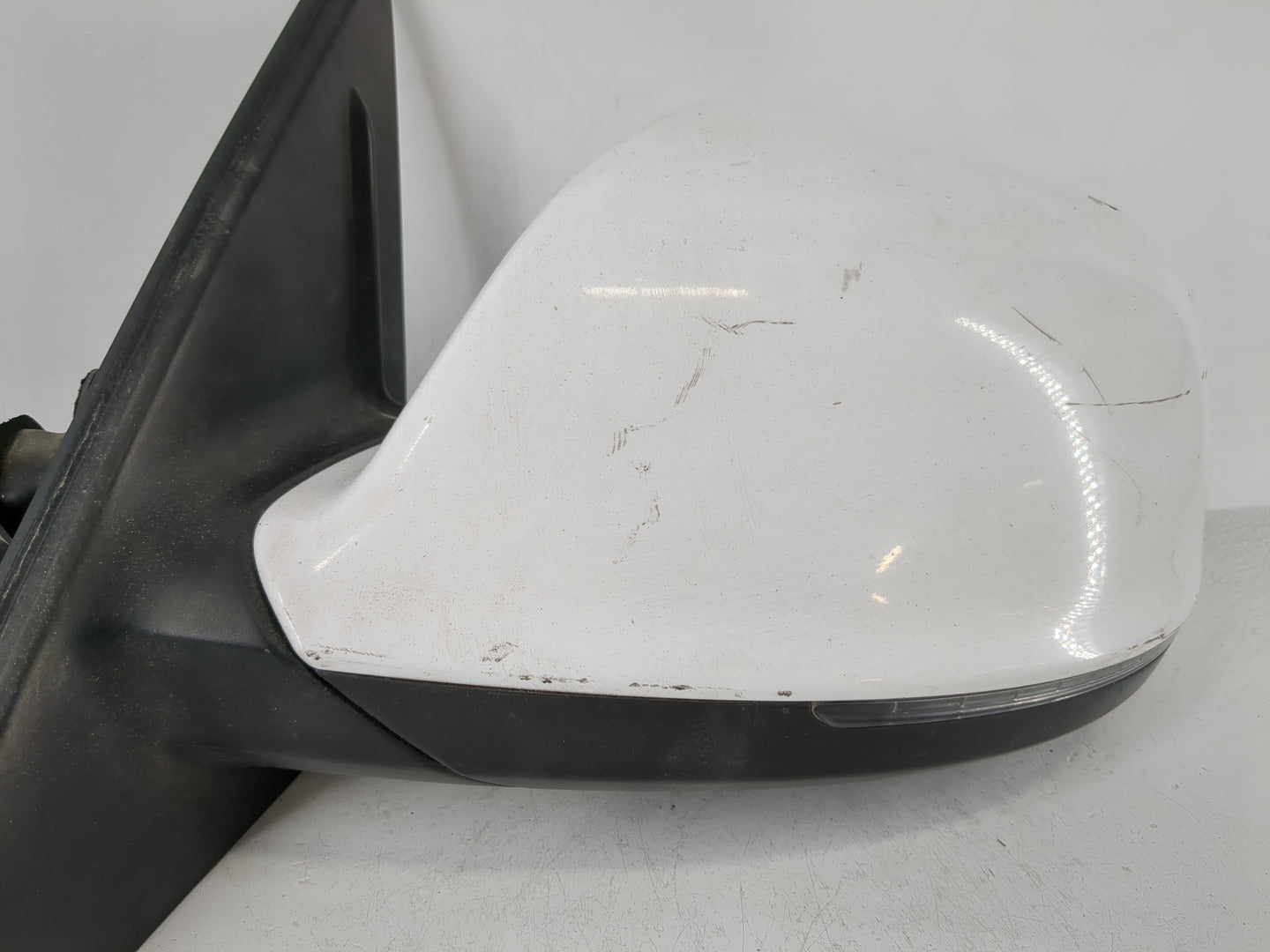2009-2014 Audi Q5 Driver Side View Mirror - Left Door Mirror OEM Used - Oemusedautoparts1.com