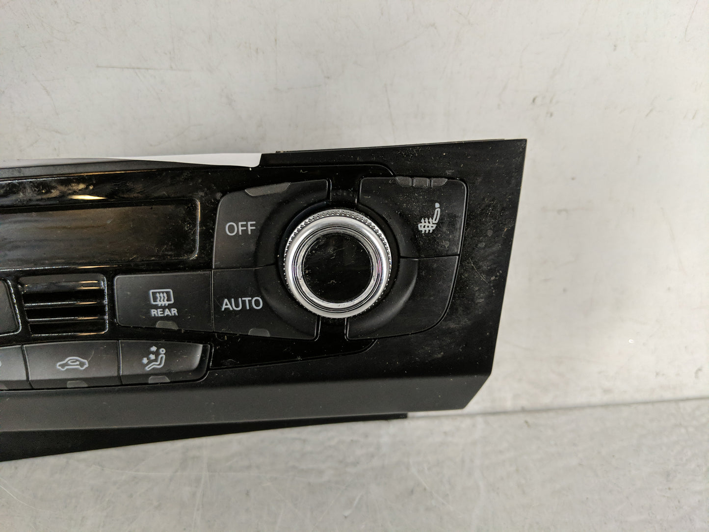 2013-2017 Audi Q5 Climate Control Module Temperature AC/Heater Replacement P/N:8K1 820 043 AQ Fits Fits 2013 2014 2015 2016 