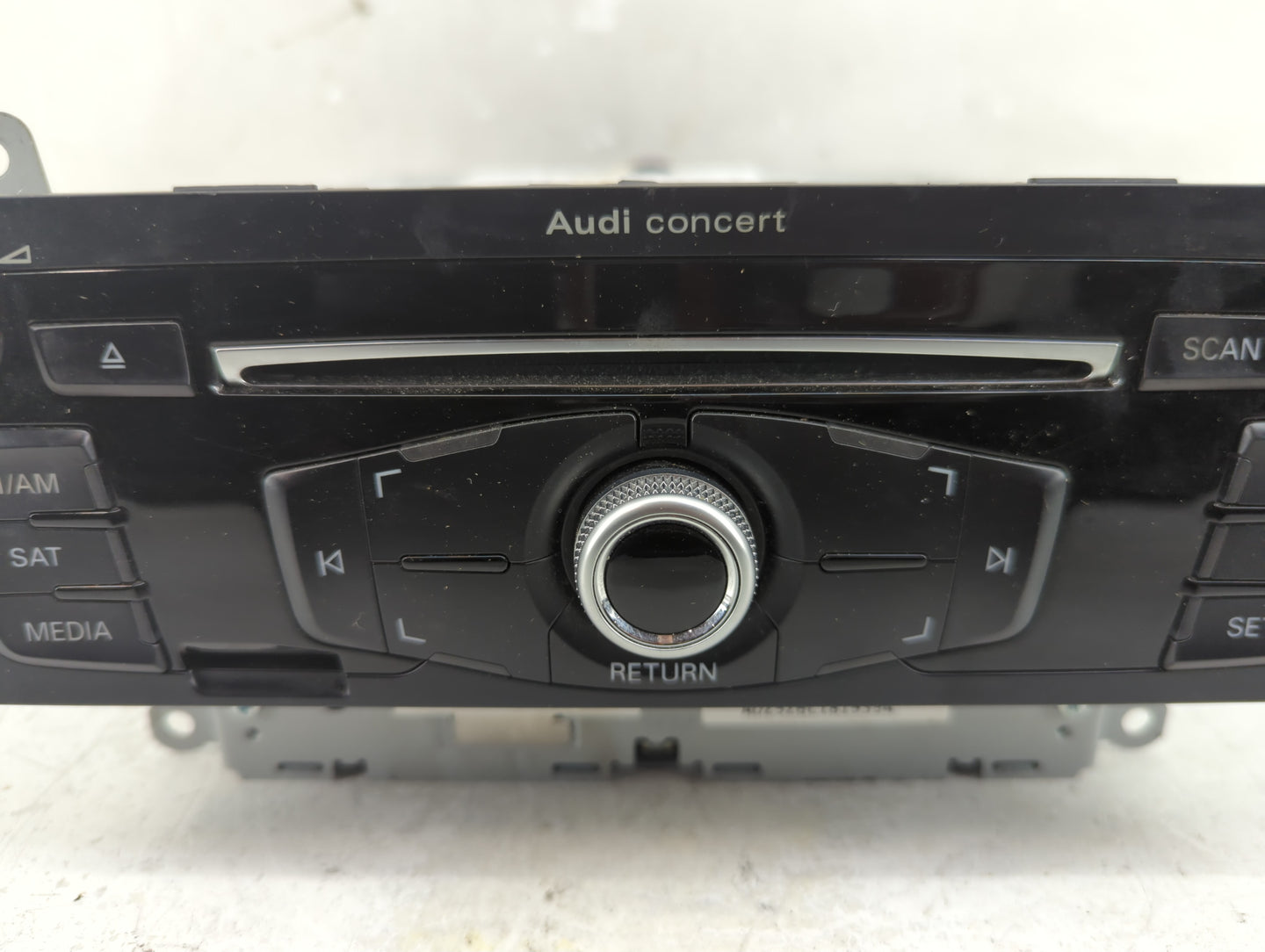 2011-2017 Audi Q5 Radio AM FM Cd Player Receiver Replacement P/N:8R1 035 186 Q Fits Fits 2011 2012 2013 2014 2015 2016 2017 