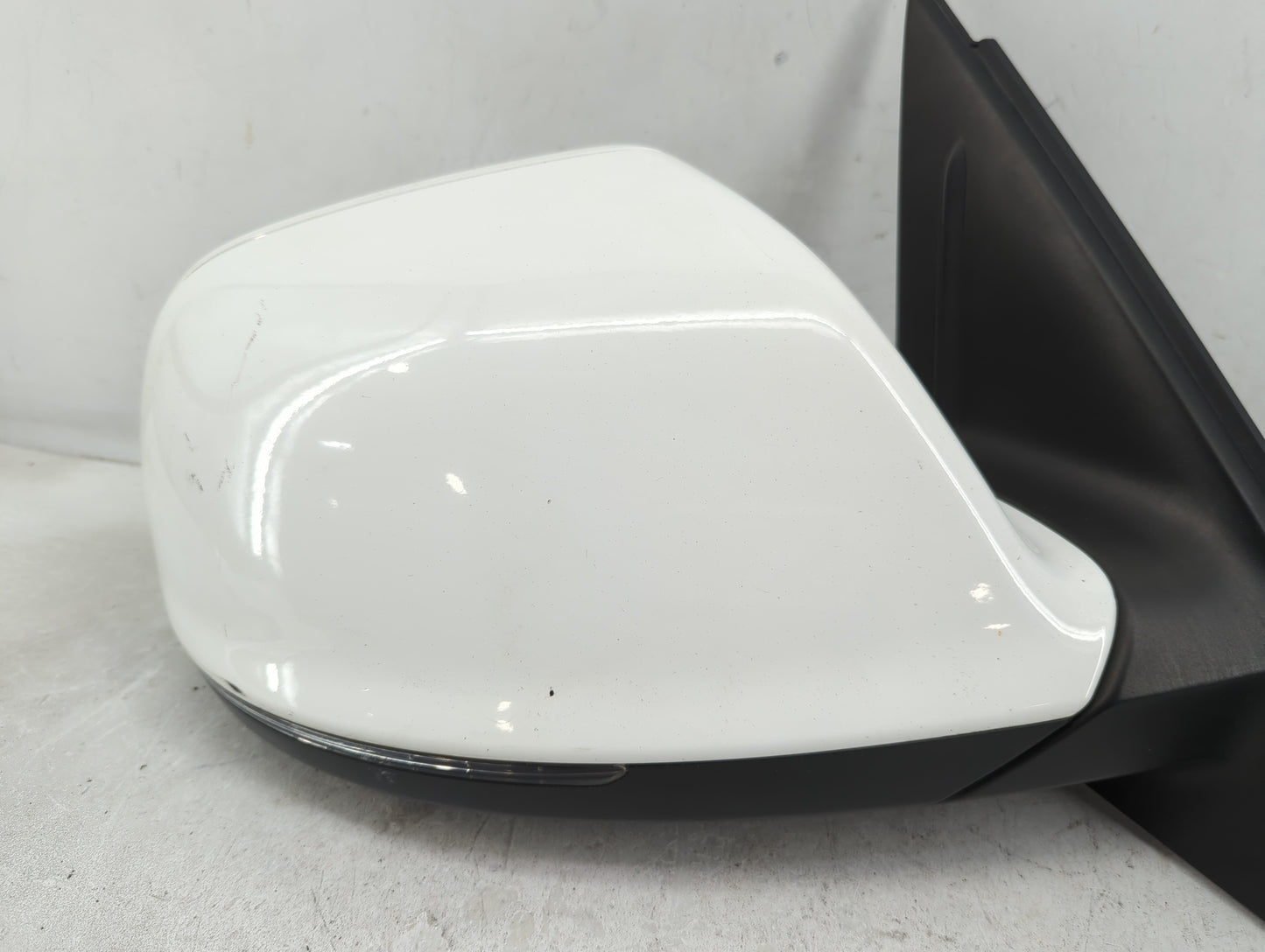 2009-2014 Audi Q5 Passenger Side View Mirror - Right Door Mirror OEM Used - Oemusedautoparts1.com