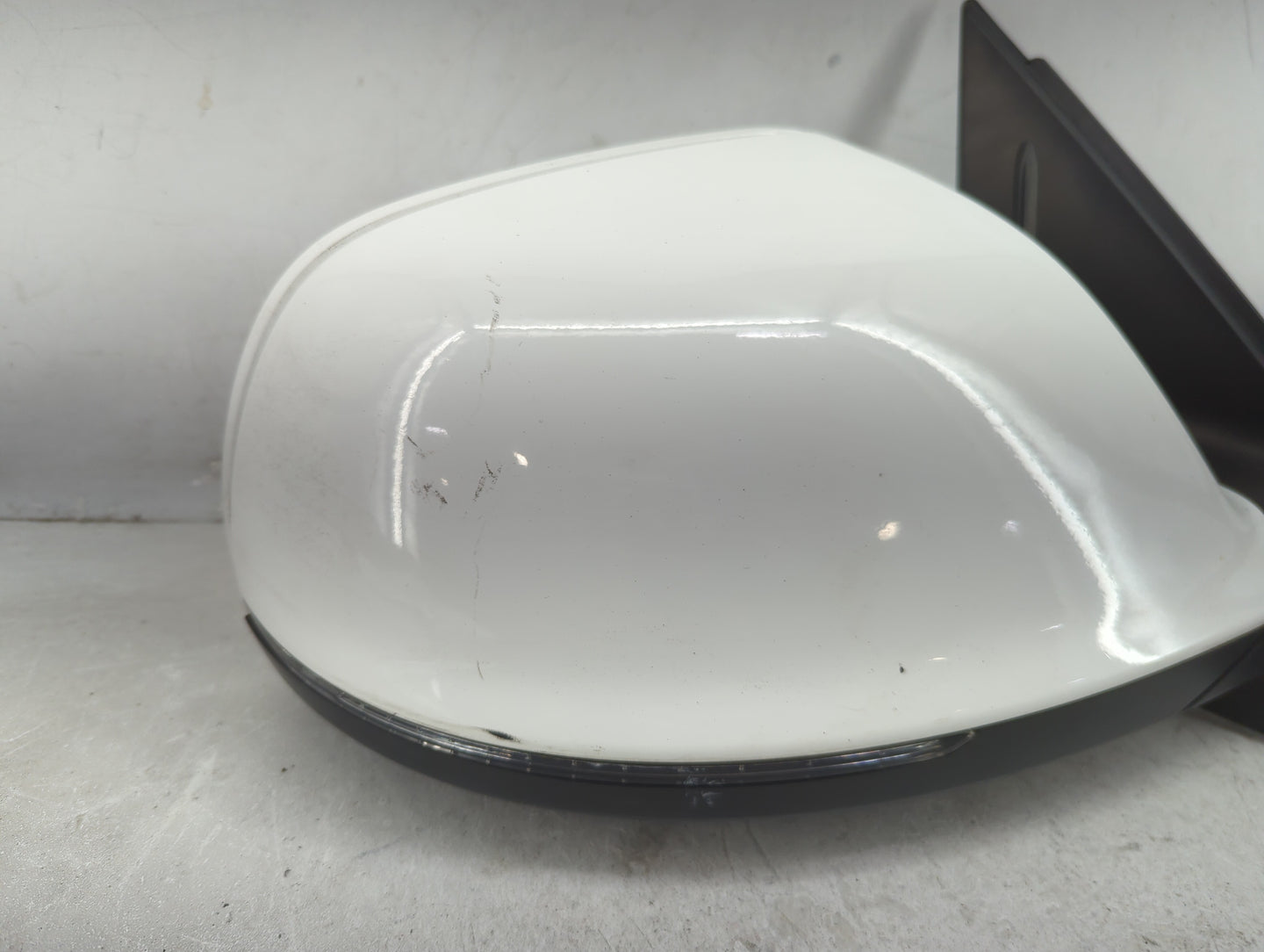 2009-2014 Audi Q5 Passenger Side View Mirror - Right Door Mirror OEM Used - Oemusedautoparts1.com