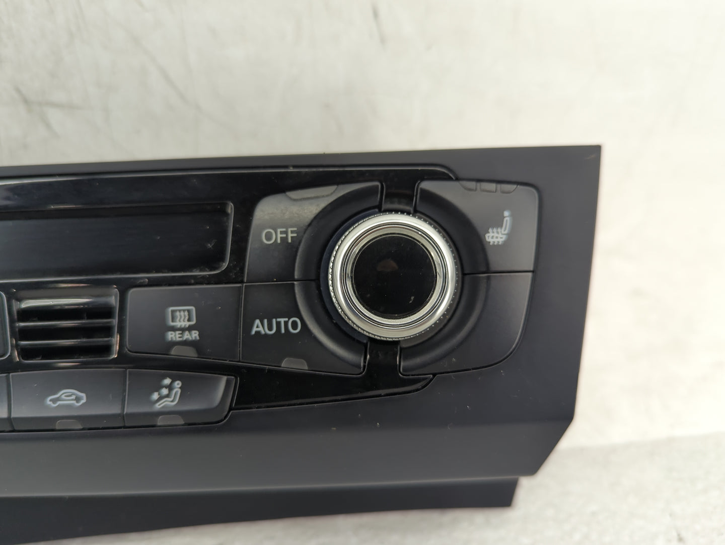 2013-2017 Audi Q5 Climate Control Module Temperature AC/Heater Replacement P/N:8K1820043T A2C37832700 Fits OEM Used Auto Par