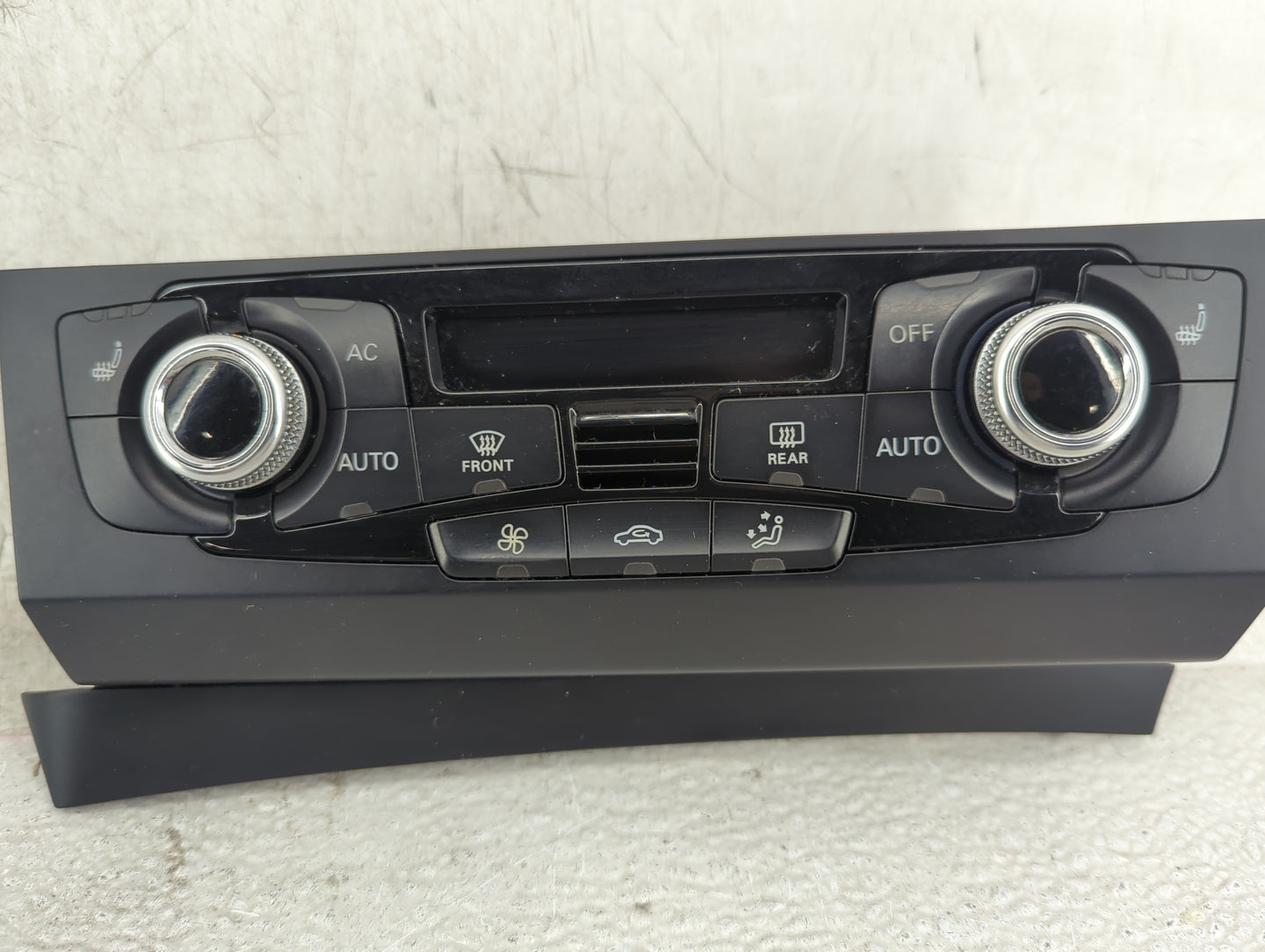 2013-2017 Audi Q5 Climate Control Module Temperature AC/Heater Replacement P/N:8K1820043T A2C37832700 Fits OEM Used Auto Par