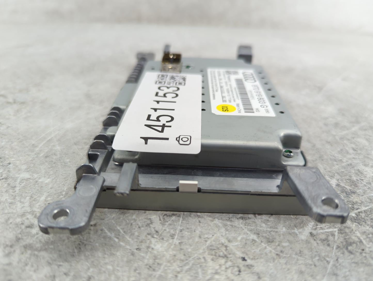 2009-2017 Audi Q5 Information Display Screen 1451153 - Oemusedautoparts1.com
