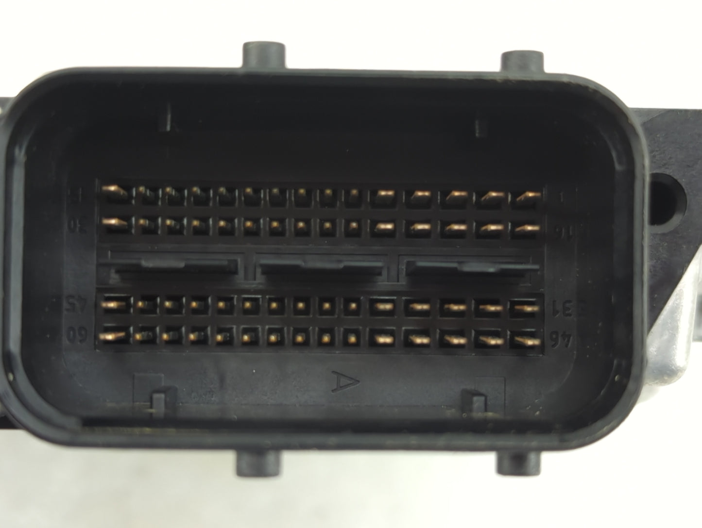 2013-2015 Audi Q5 PCM Engine Control Computer ECU ECM PCU OEM P/N:0 261 S06 951 8R1 907 115 B Fits Fits 2013 2014 2015 OEM U