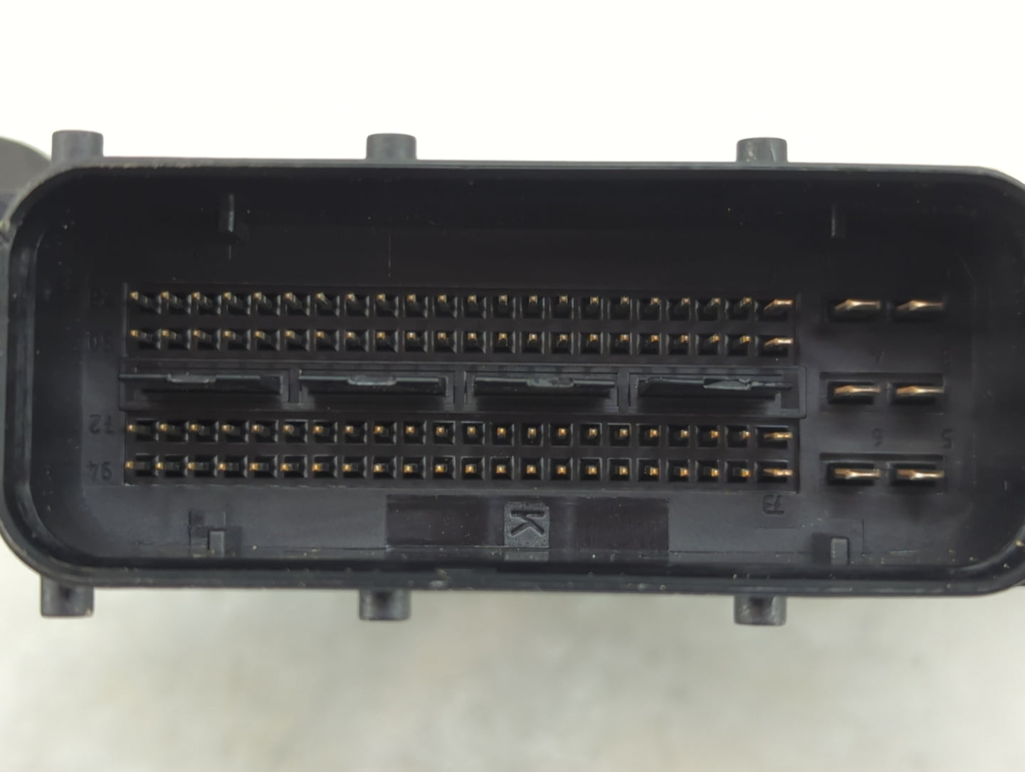 2013-2015 Audi Q5 PCM Engine Control Computer ECU ECM PCU OEM P/N:0 261 S06 951 8R1 907 115 B Fits Fits 2013 2014 2015 OEM U