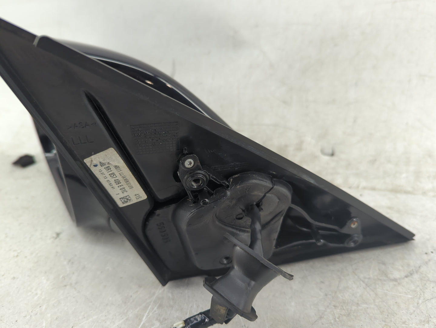 2009-2014 Audi Q5 Driver Side View Mirror - Left Door Mirror OEM Used - Oemusedautoparts1.com