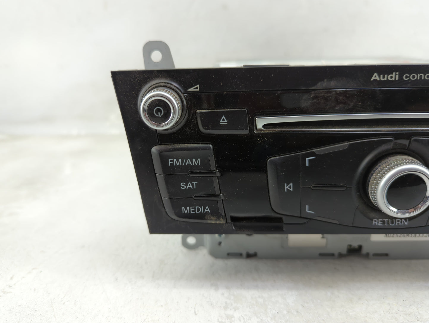 2013-2017 Audi Q5 Radio AM FM Cd Player Receiver Replacement P/N:0810 0537 8R1 035 186 Q Fits Fits 2013 2014 2015 2016 2017 