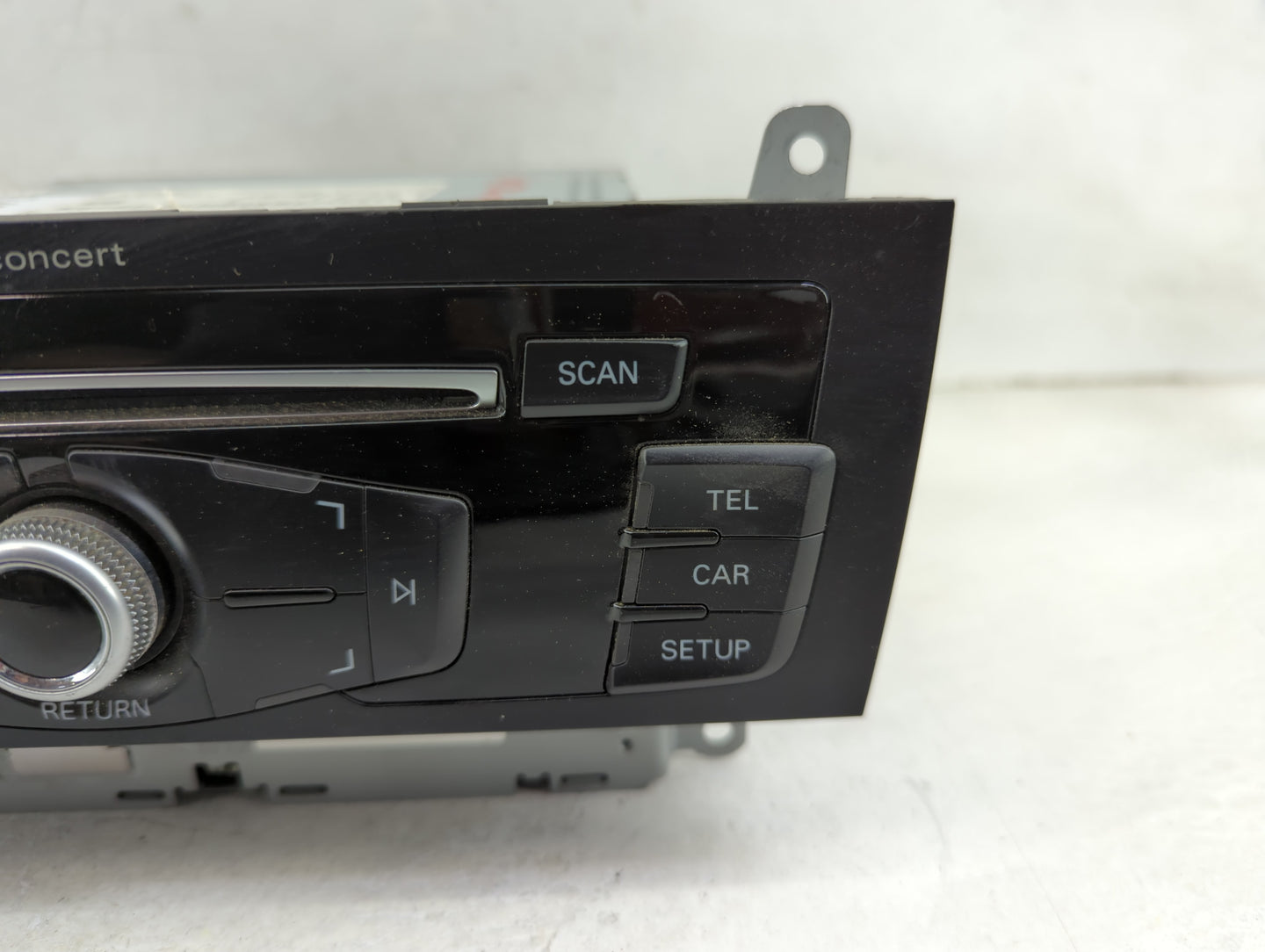 2013-2017 Audi Q5 Radio AM FM Cd Player Receiver Replacement P/N:0810 0537 8R1 035 186 Q Fits Fits 2013 2014 2015 2016 2017 