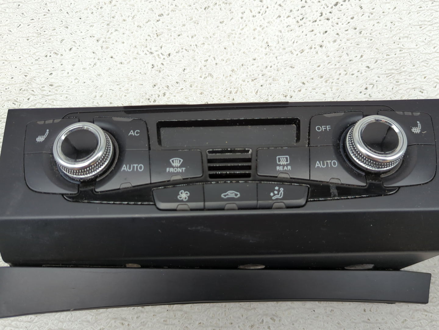 2013-2017 Audi Q5 Climate Control Module Temperature AC/Heater Replacement P/N:8K1 820 043 T Fits Fits 2013 2014 2015 2016 2