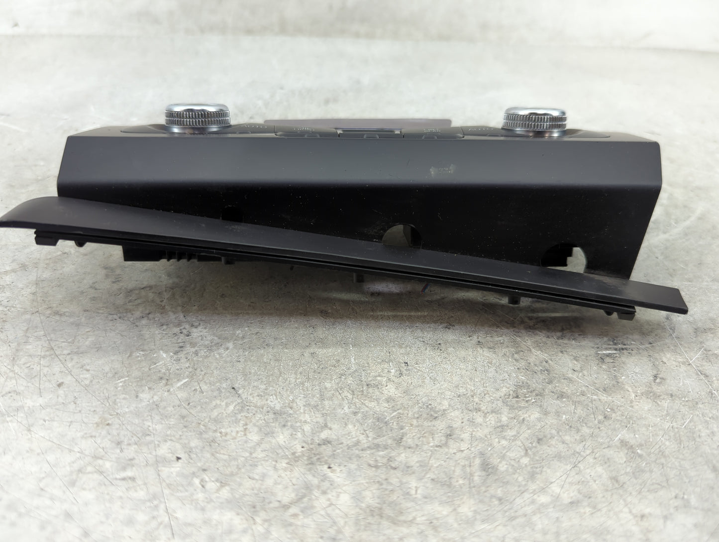 2013-2017 Audi Q5 Climate Control Module Temperature AC/Heater Replacement P/N:8K1 820 043 T Fits Fits 2013 2014 2015 2016 2