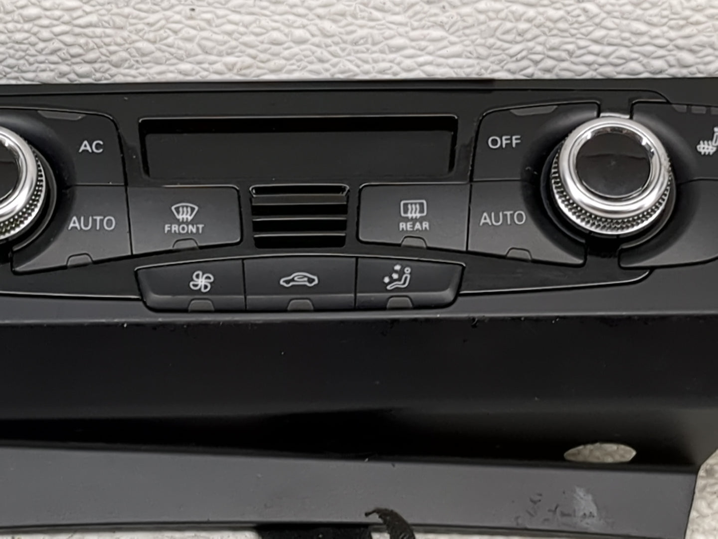 2013-2017 Audi Q5 Climate Control Module Temperature AC/Heater Replacement P/N:8K1 820 043 T Fits Fits 2013 2014 2015 2016 2