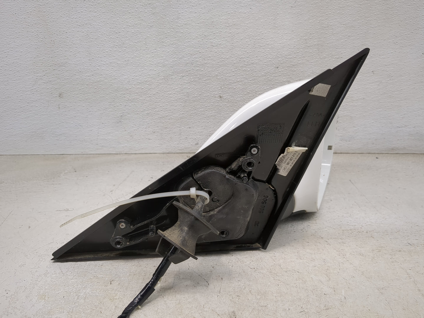 2009-2014 Audi Q5 Passenger Side View Mirror - Right Door Mirror OEM Used - Oemusedautoparts1.com