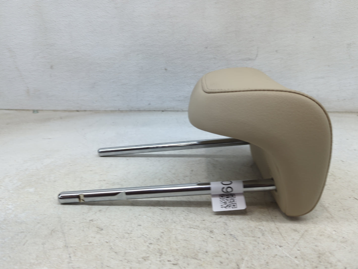 2013 Audi Q5 Headrest Head Rest Rear Center Seat Fits OEM Used Auto Parts - Oemusedautoparts1.com