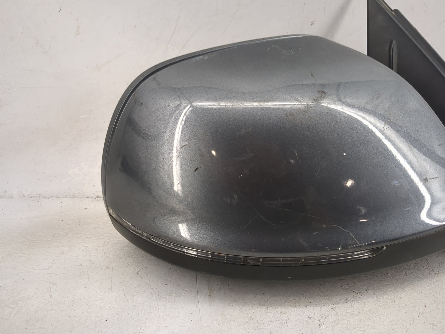 2009-2014 Audi Q5 Passenger Side View Mirror - Right Door Mirror OEM Used - Oemusedautoparts1.com