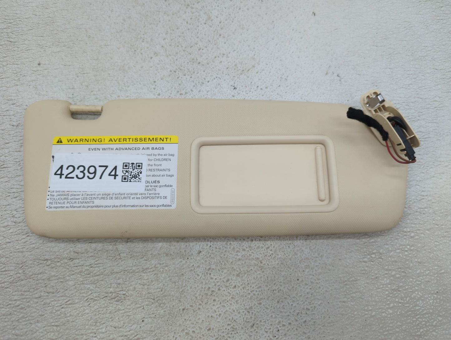 2013 Audi Q5 Sun Visor Shade Replacement Passenger Right Mirror Fits OEM Used Auto Parts - Oemusedautoparts1.com