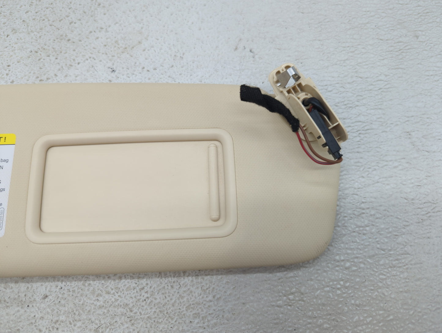 2013 Audi Q5 Sun Visor Shade Replacement Passenger Right Mirror Fits OEM Used Auto Parts - Oemusedautoparts1.com