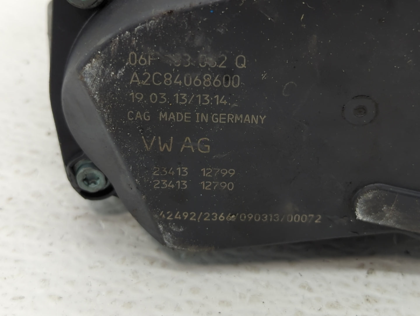 2010-2017 Audi Q5 Throttle Body P/N:06F 133 062 T 06F 133 062 Q Fits OEM Used Auto Parts - Oemusedautoparts1.com