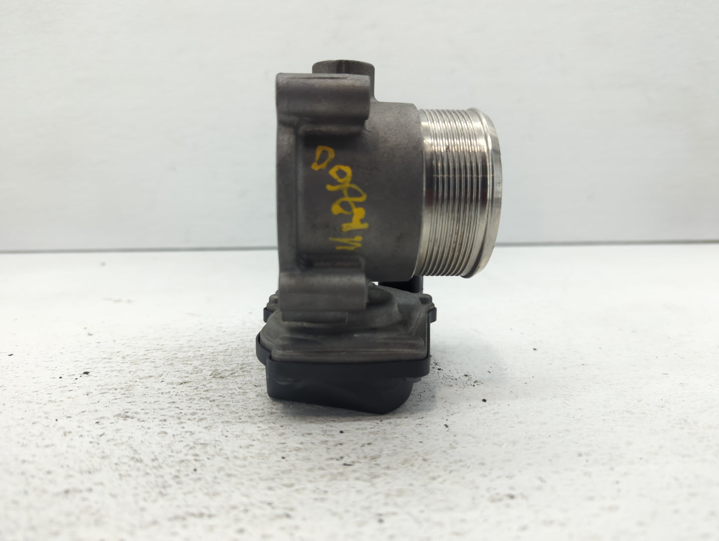 2010-2017 Audi Q5 Throttle Body P/N:06F 133 062 T 06F 133 062 Q Fits OEM Used Auto Parts - Oemusedautoparts1.com