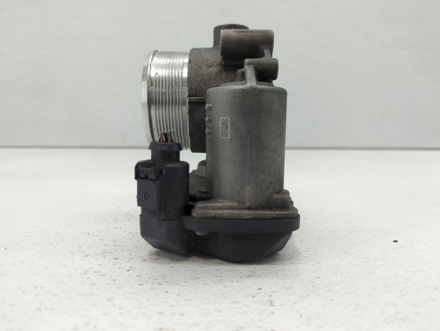 2010-2017 Audi Q5 Throttle Body P/N:06F 133 062 T 06F 133 062 Q Fits OEM Used Auto Parts - Oemusedautoparts1.com