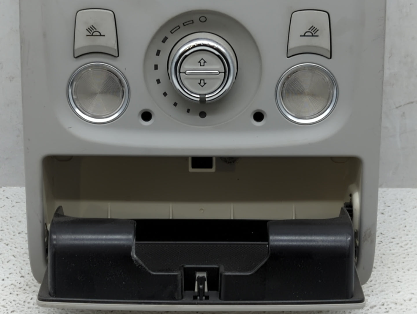 2009-2017 Audi Q5 Overhead Roof Console 525109 - Oemusedautoparts1.com
