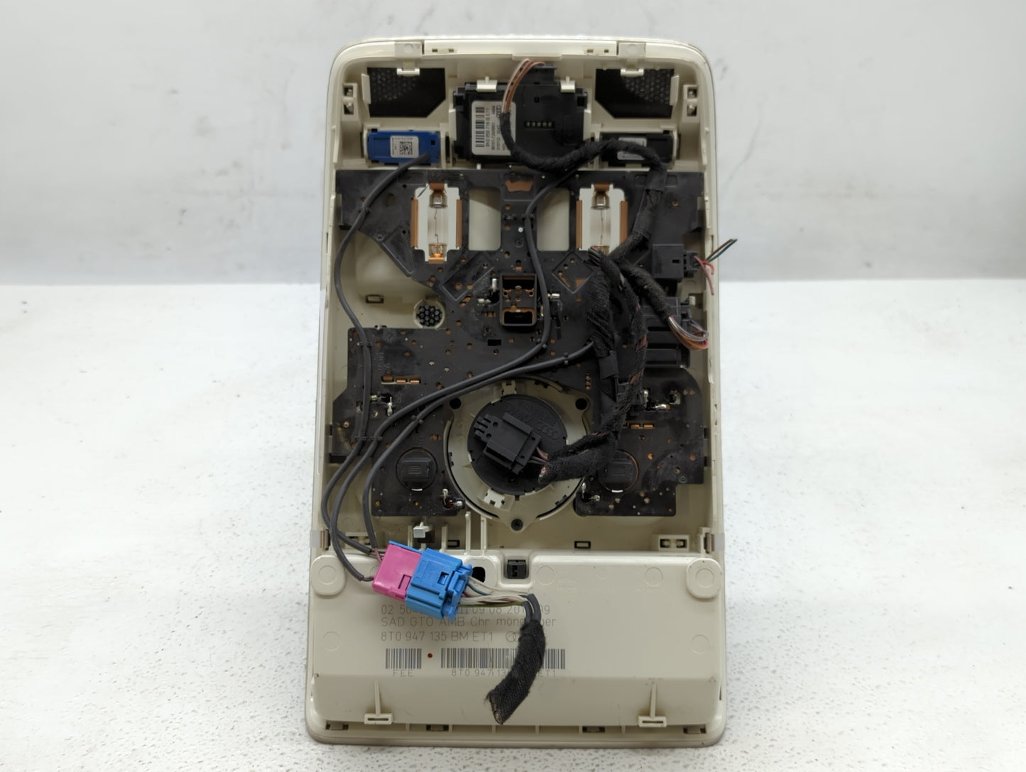 2009-2017 Audi Q5 Overhead Roof Console 525109 - Oemusedautoparts1.com